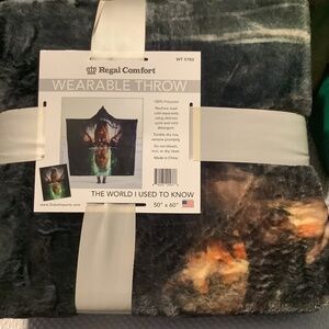 Regal Comfort Wearable Tiger Throw 50x60